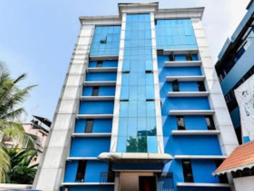 Hotel Tri-Star Residency Kochi Exterior foto